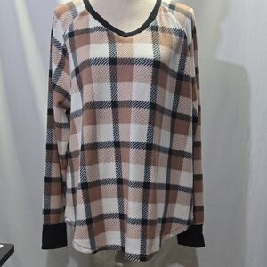 Cuddl Duds Plaid Top with Black and Brown